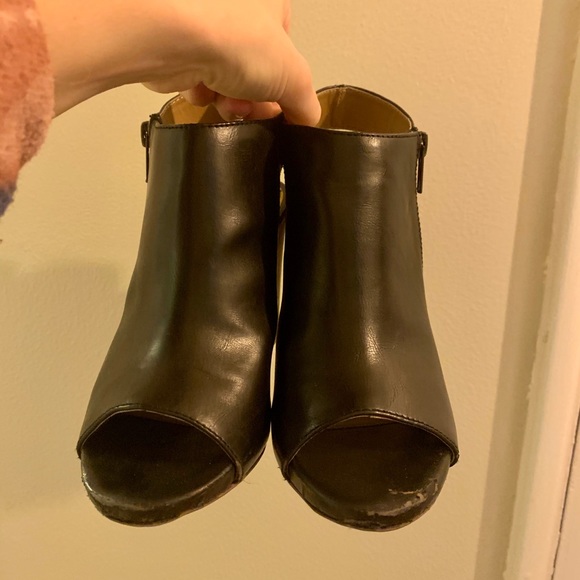 Fergalicious Pumps - Picture 9 of 12